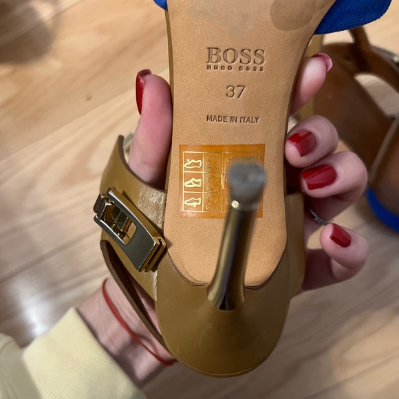 Hugo Boss Heels - Picture 4 of 4